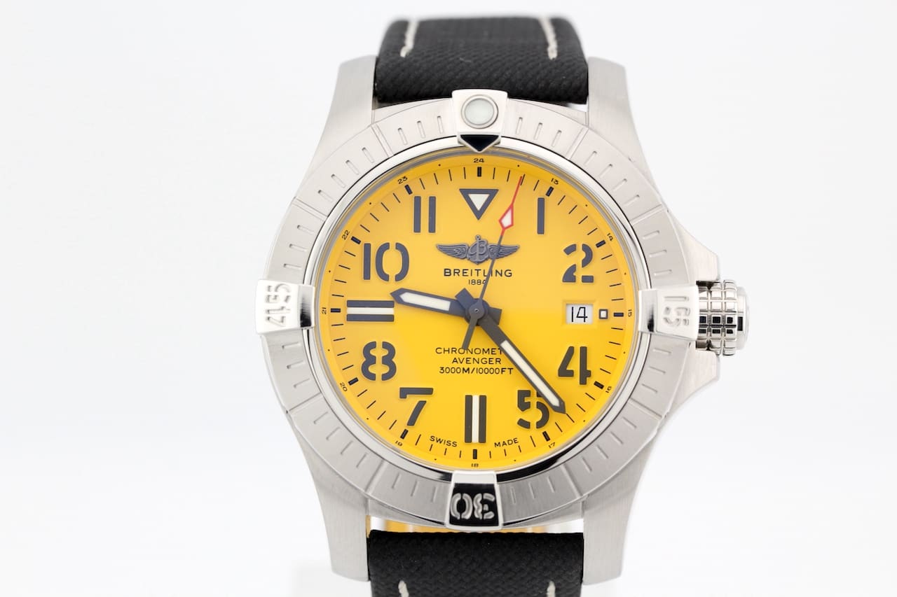 Breitling Avenger – Ref. A17319101, very good – 4/14