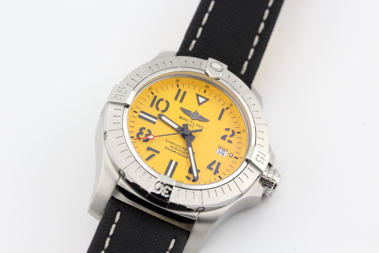 Breitling Avenger – Ref. A17319101, very good – 7/14