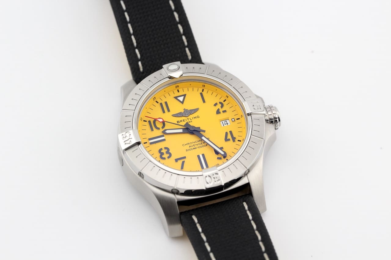 Breitling Avenger – Ref. A17319101, very good – 11/14