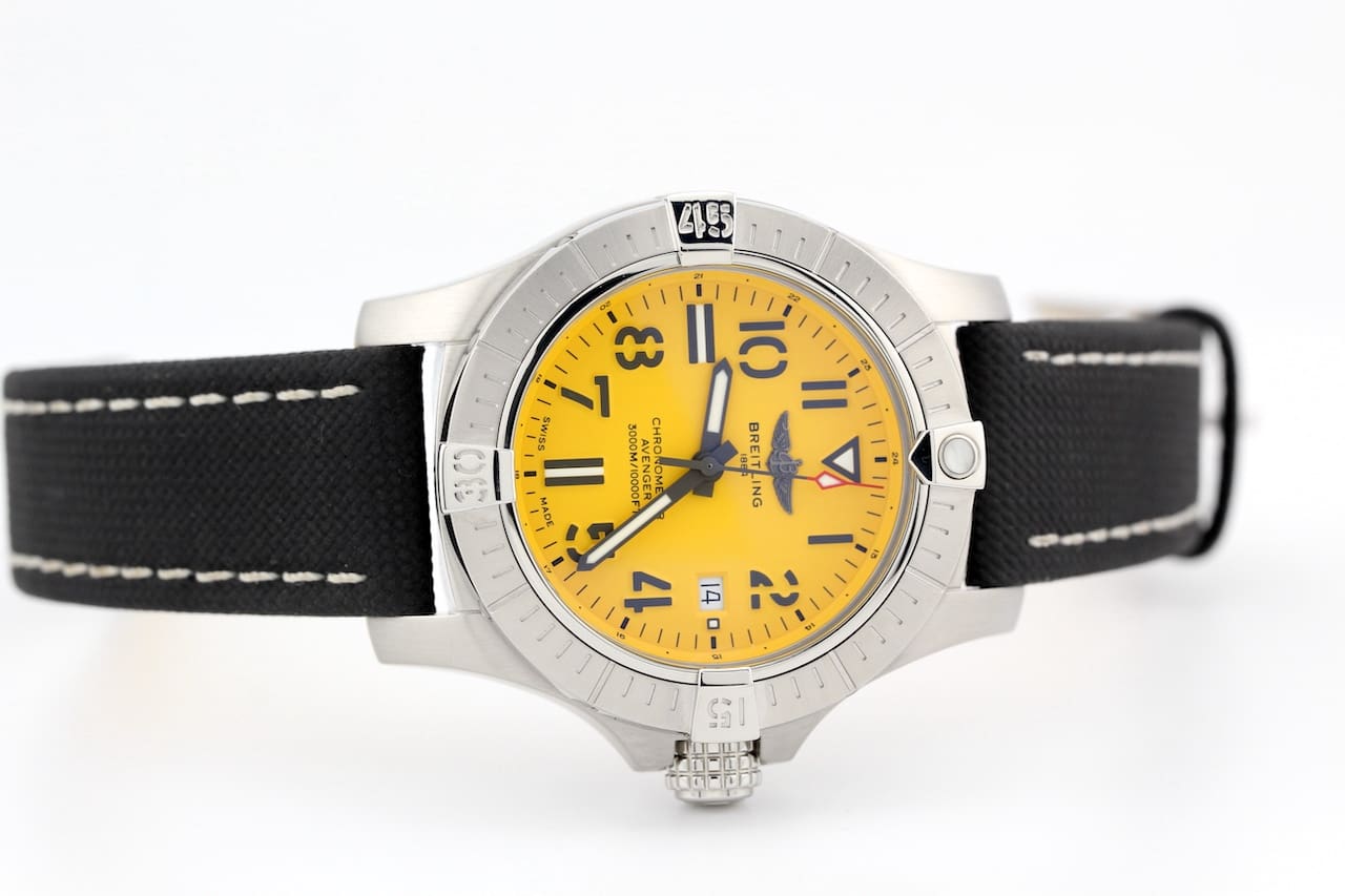 Breitling Avenger – Ref. A17319101, very good – 12/14