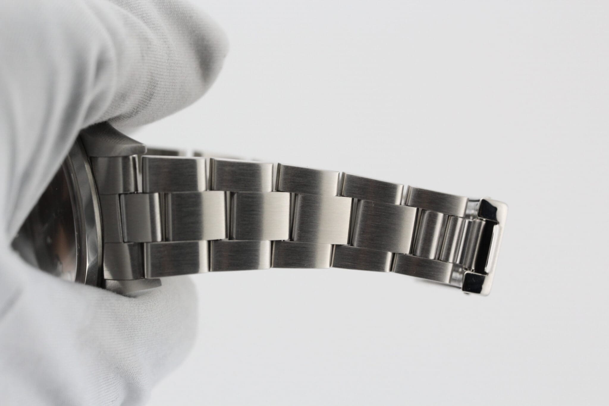 Rolex Oyster Perpetual – Ref. 15200, Sehr gut – 15/15