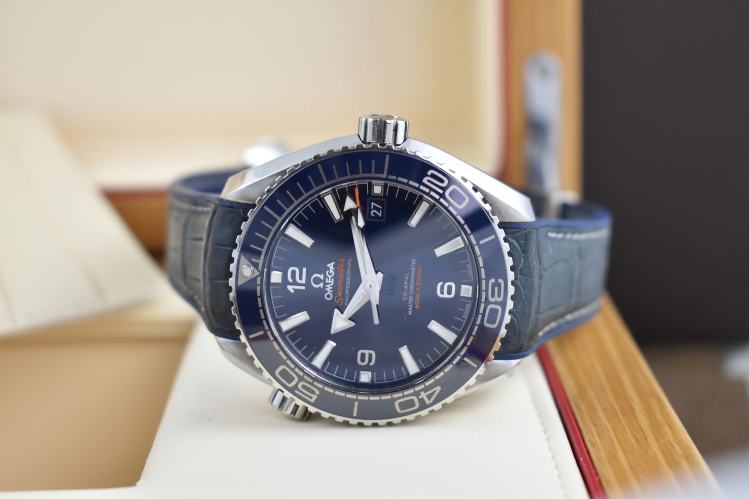Omega Seamaster Planet Ocean – Ref. 215.33.44.21.03.001, Sehr gut – 7/10