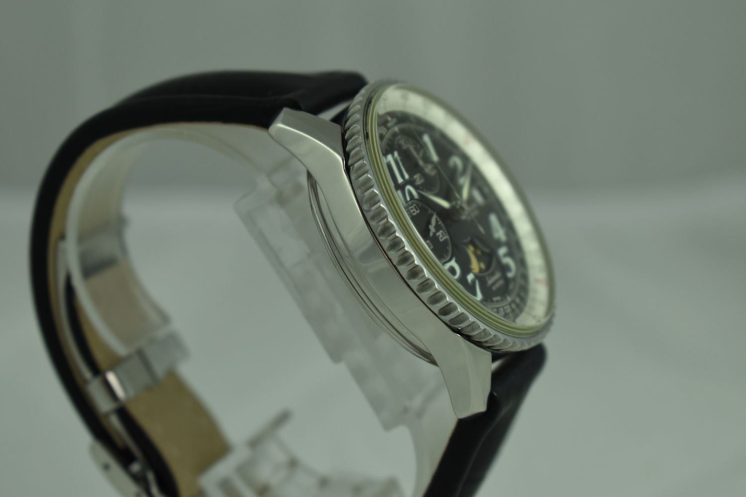 Breitling Navitimer – Ref. A43030, good – 3/11