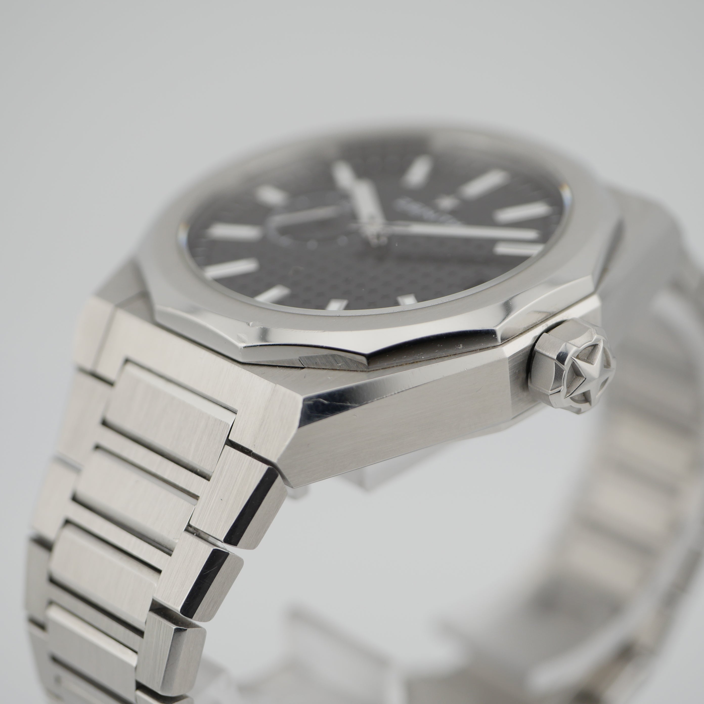 Zenith Defy Skyline – Ref. 03.9300.3620/21.I001, Gut – 5/8