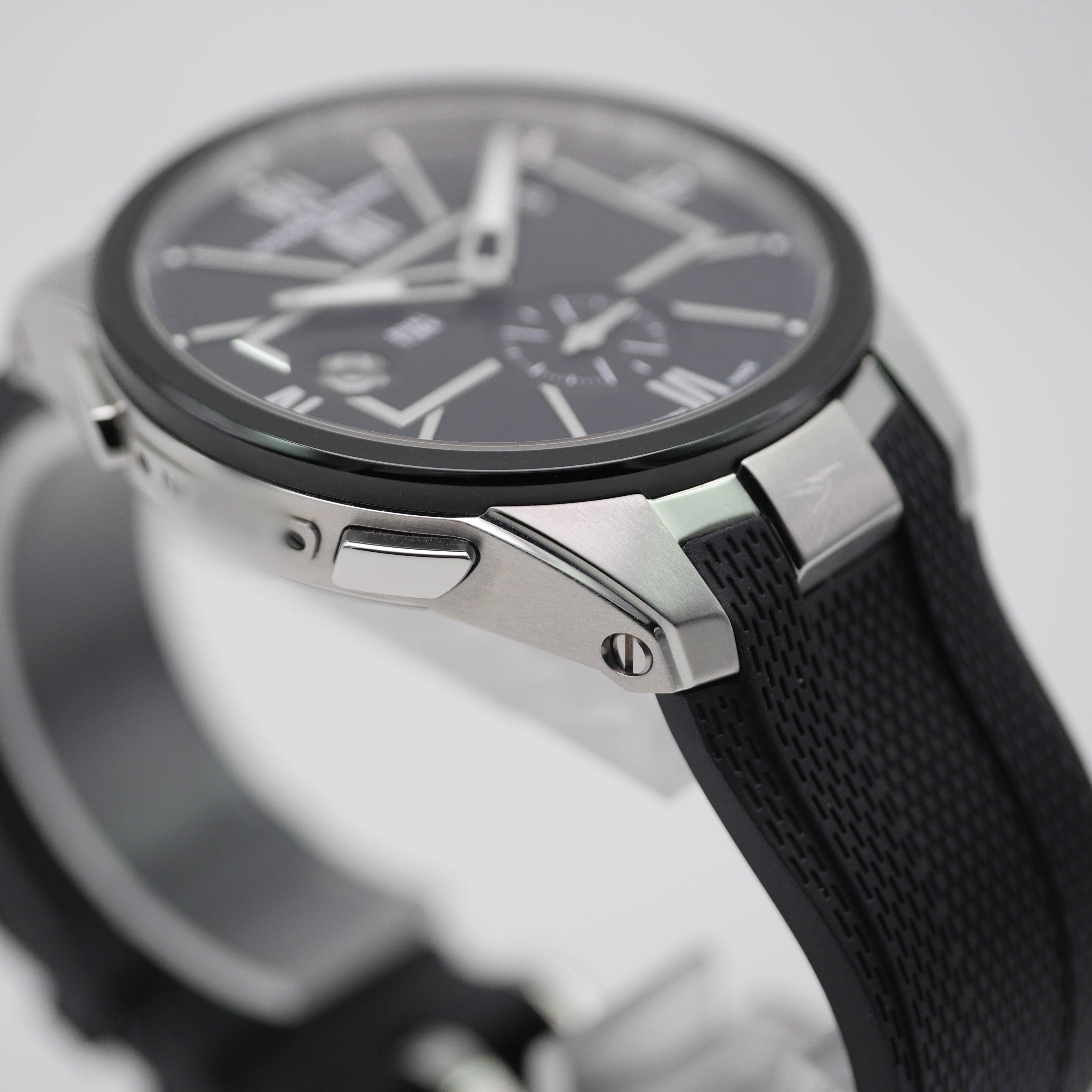 Ulysse Nardin Blast Dual Time – Ref. 243-20/42, good – 9/10