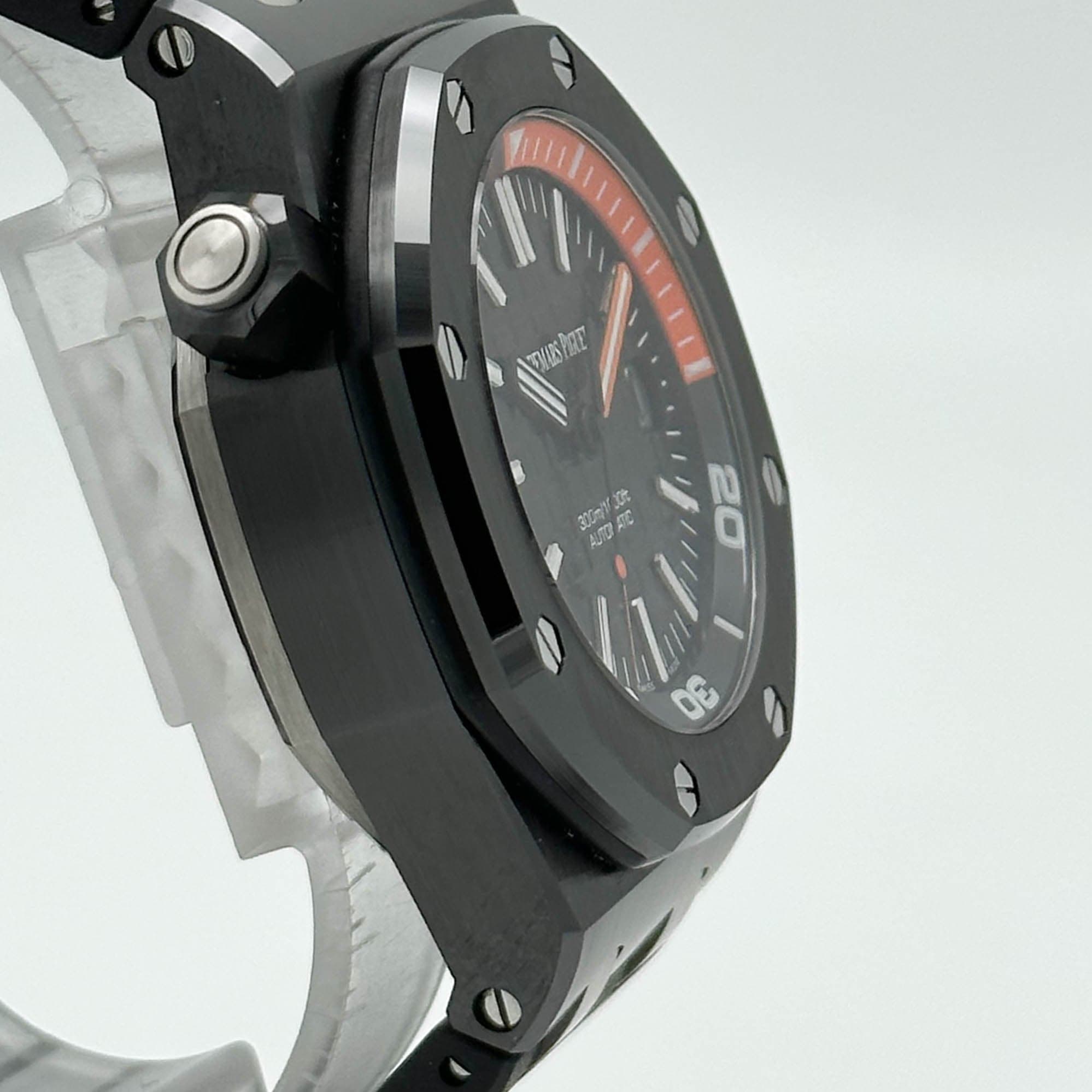 Audemars Piguet Royal Oak Offshore Diver – Ref. 15707CE.OO.A002CA.01, Gut – Bild 2/8