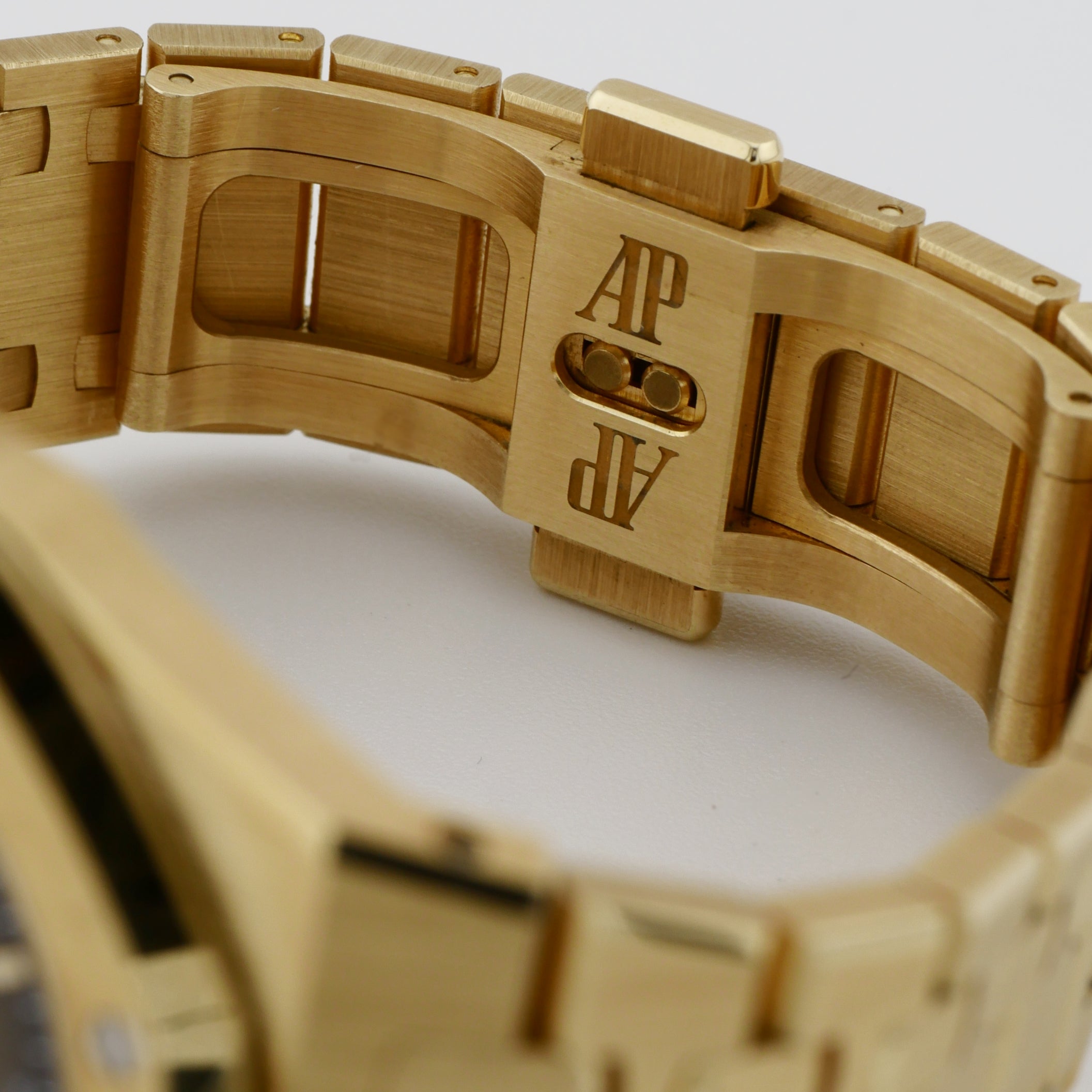 Audemars Piguet Royal Oak – Ref. 16202BA.OO.1240BA.02, very good – 7/12