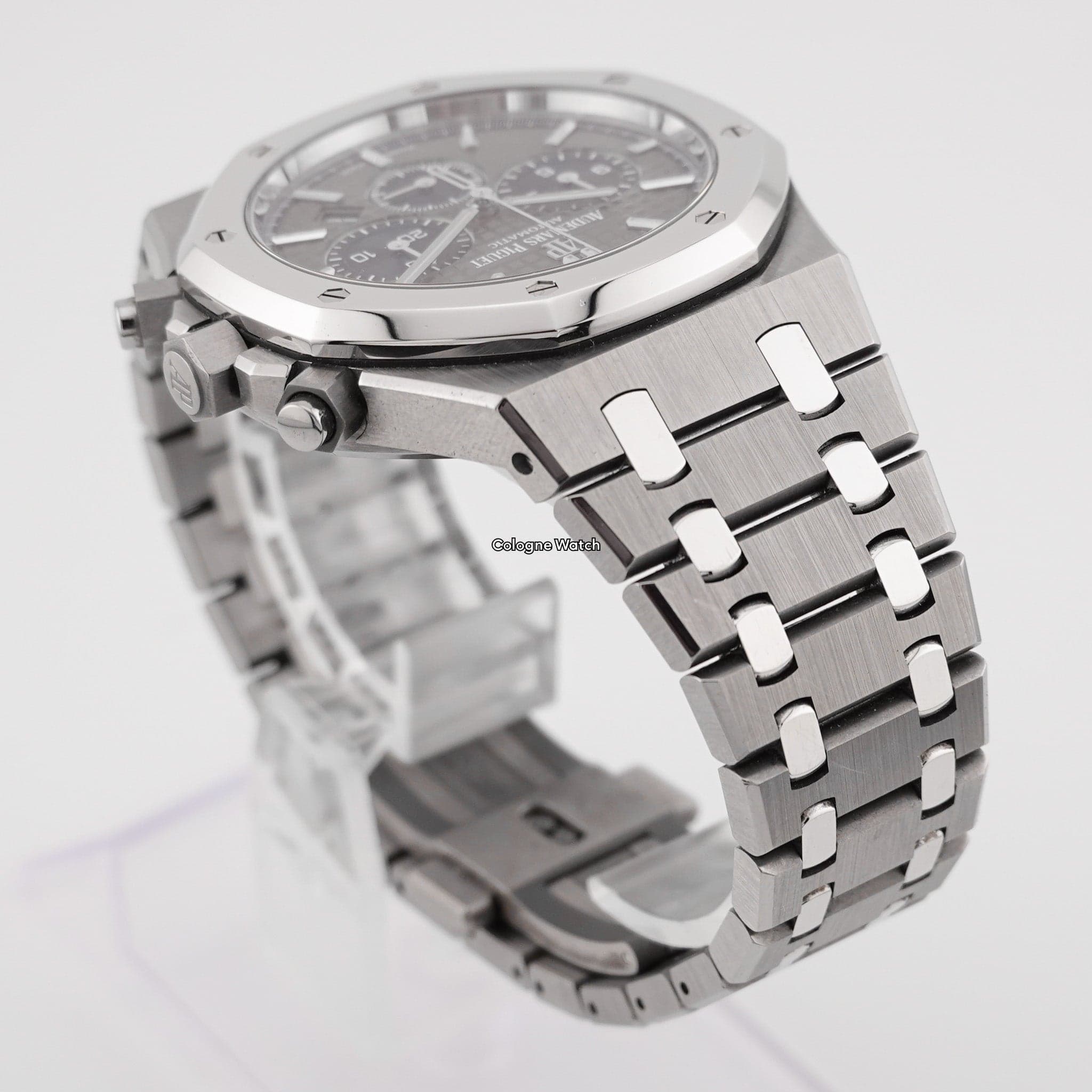 Audemars Piguet Royal Oak Chronograph – Ref. 26331IP.OO.1220IP.01, Gut – Bild 2/6