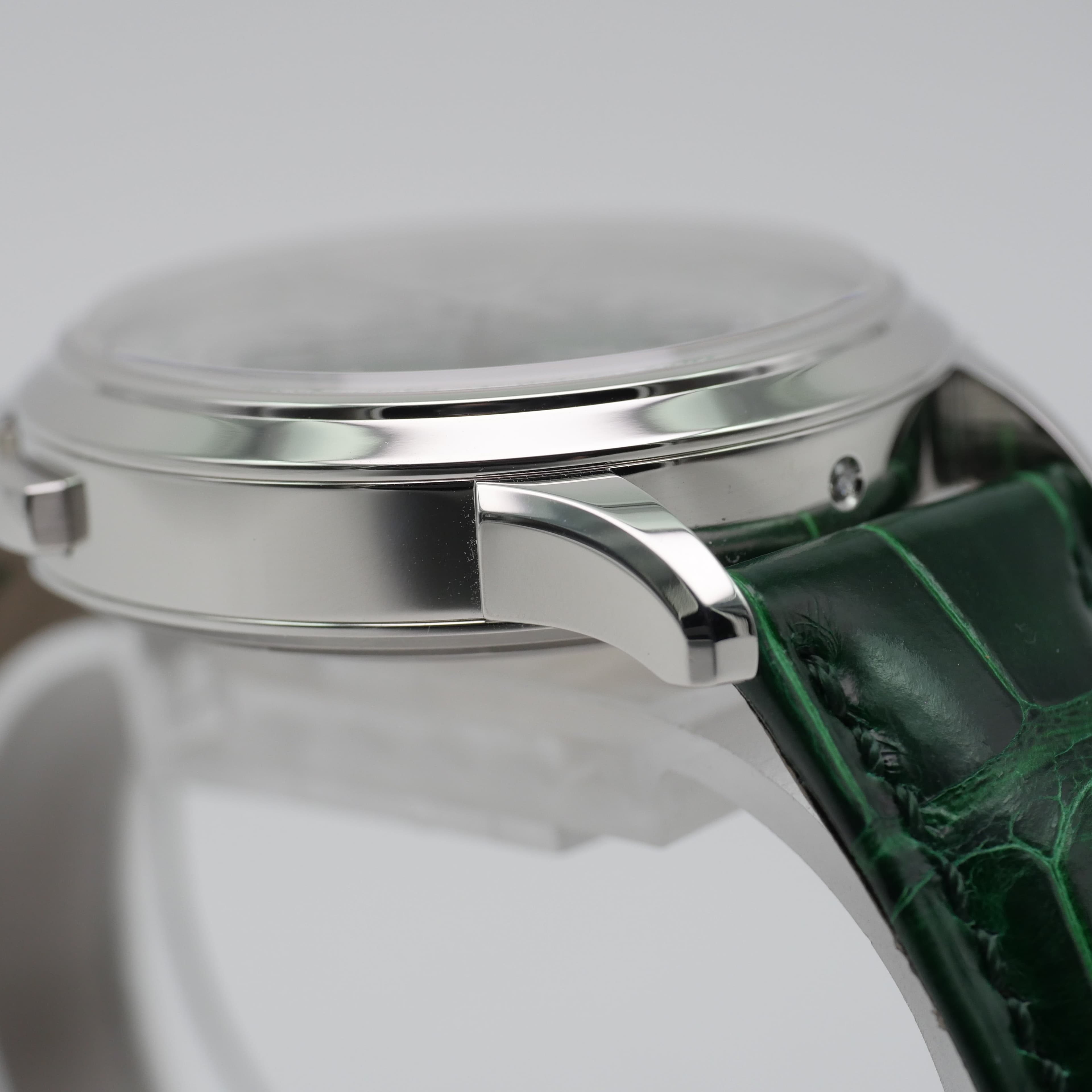 Patek Philippe Chronograph – Ref. 5930P-001, Sehr gut – Bild 2/12