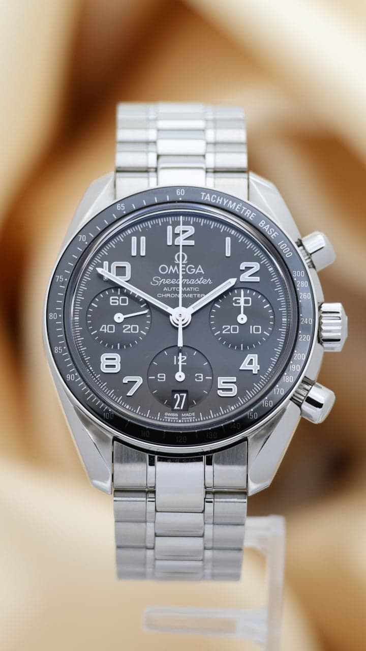 Omega Speedmaster (Non-Moonwatch) – Ref. 32430384006001, Sehr gut