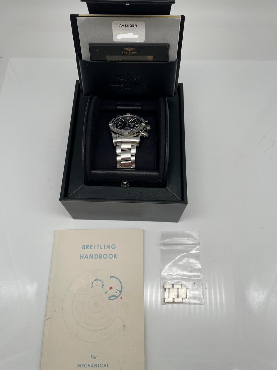 Breitling Avenger – Ref. A13381, Sehr gut – 9/10