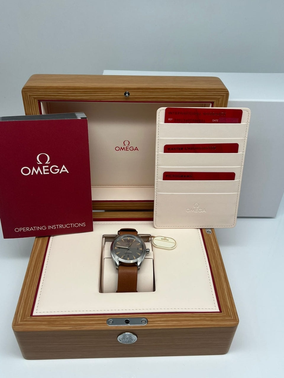 Omega Railmaster – Ref. 22012402006001, good – 2/9
