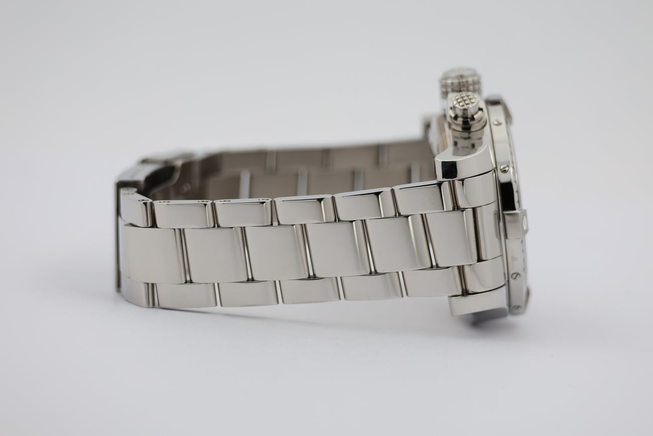 Breitling Avenger – Ref. A13381, very good – 2/10