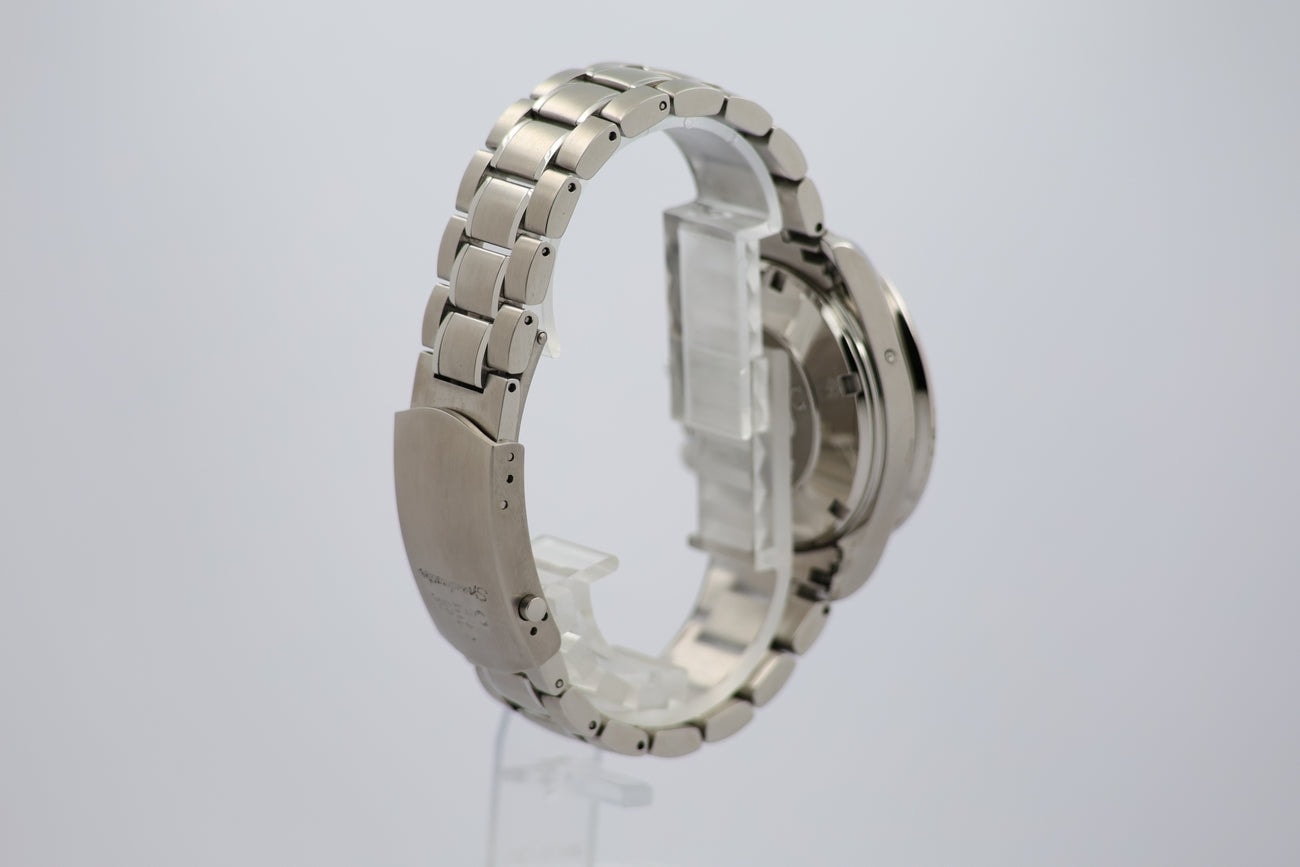 Omega Speedmaster (Non-Moonwatch) – Ref. 32213000, very good – 6/10