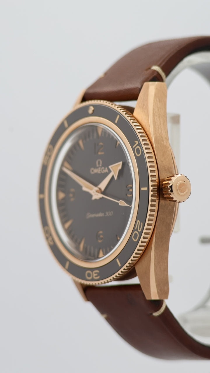 Omega Seamaster 300 – Ref. 23492412110001, very good – 2/9