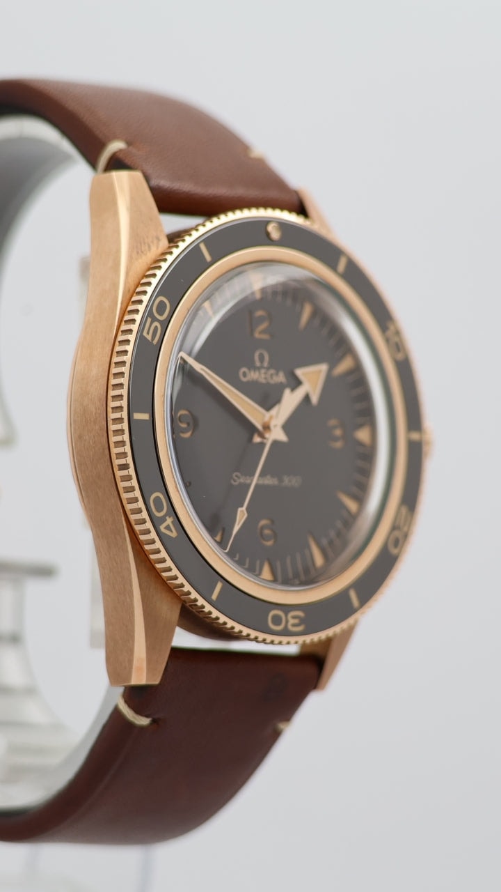 Omega Seamaster 300 – Ref. 23492412110001, very good – 8/9