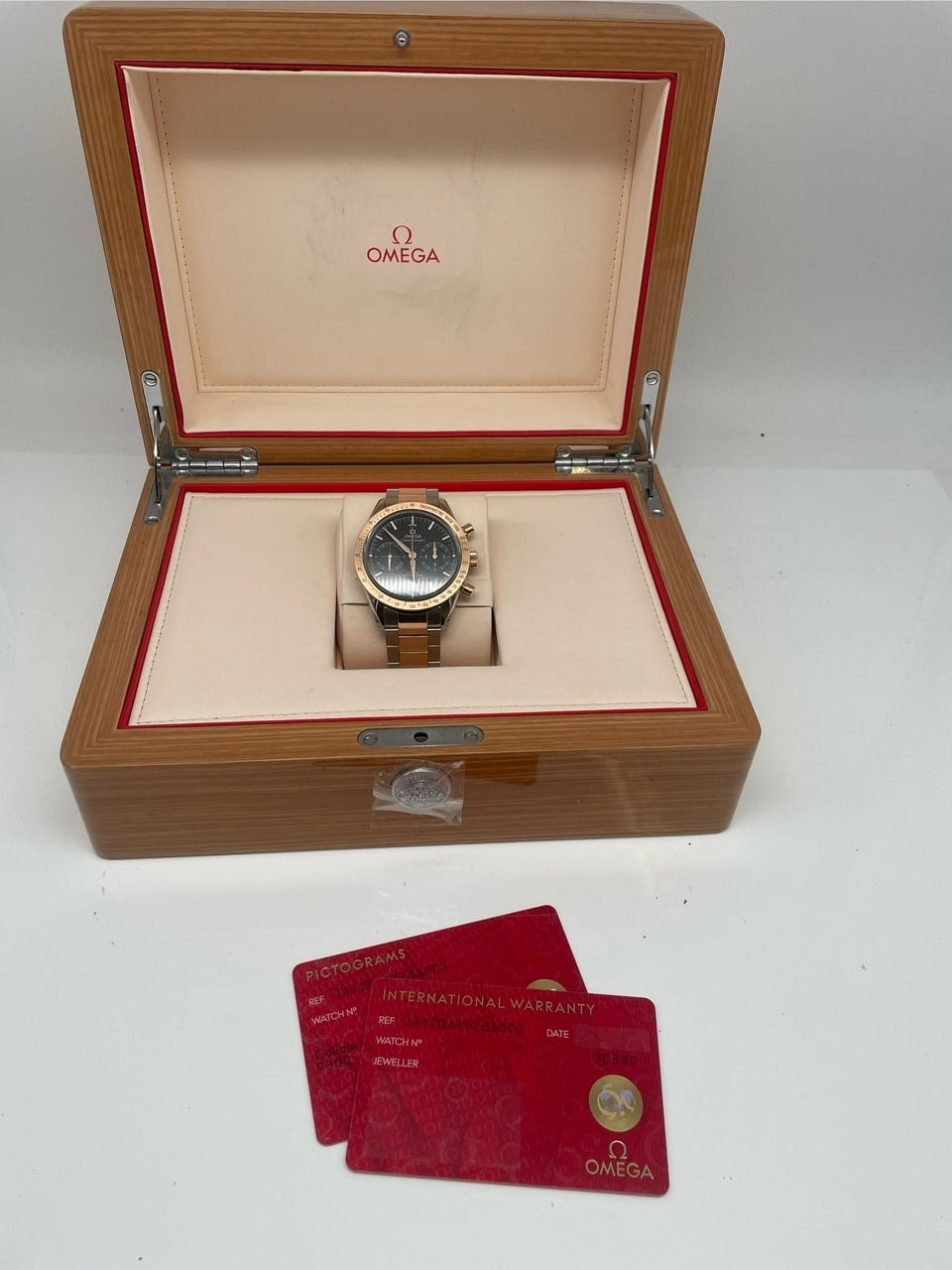 Omega Speedmaster '57 – Ref. 33120425101002, very good – 10/10