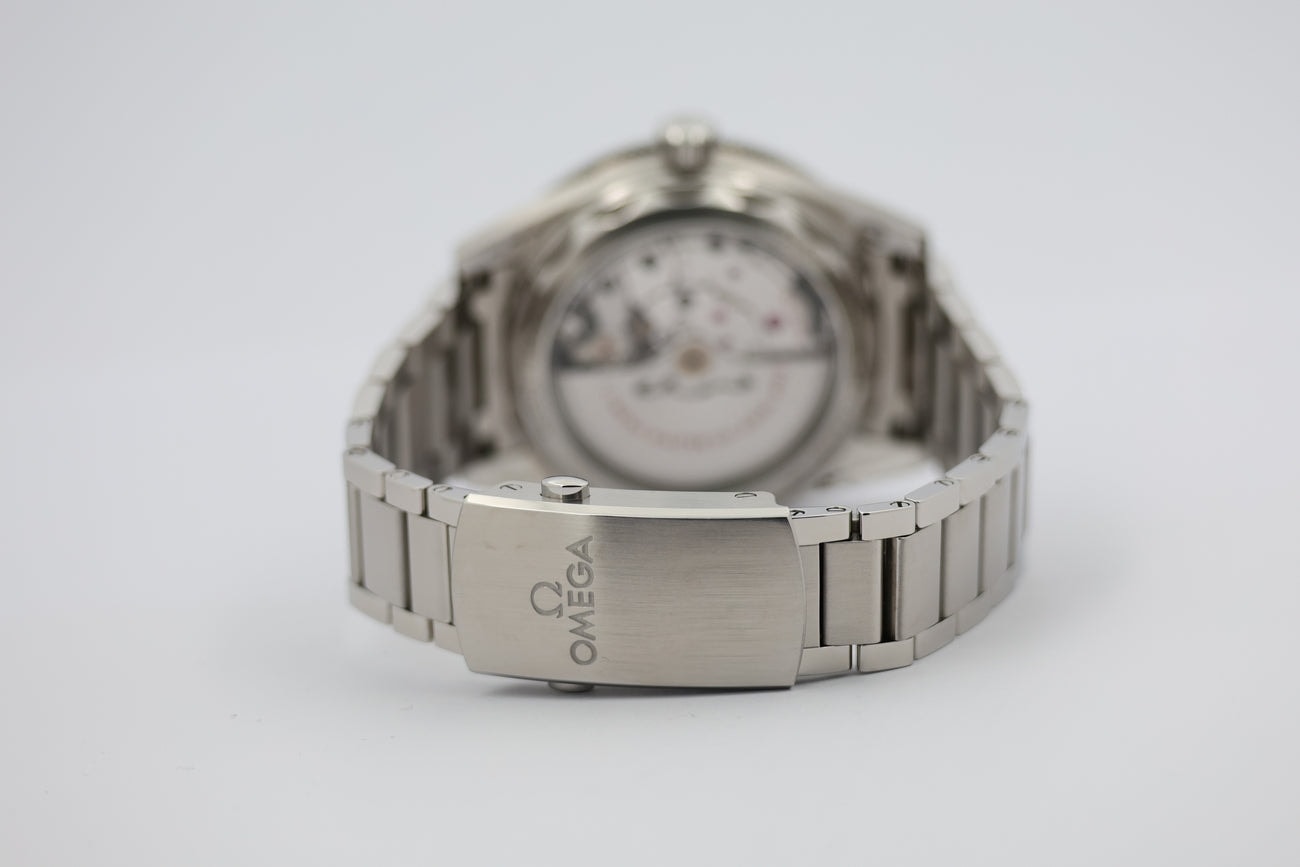 Omega Seamaster 300 – Ref. 23430412103001, very good – 2/10