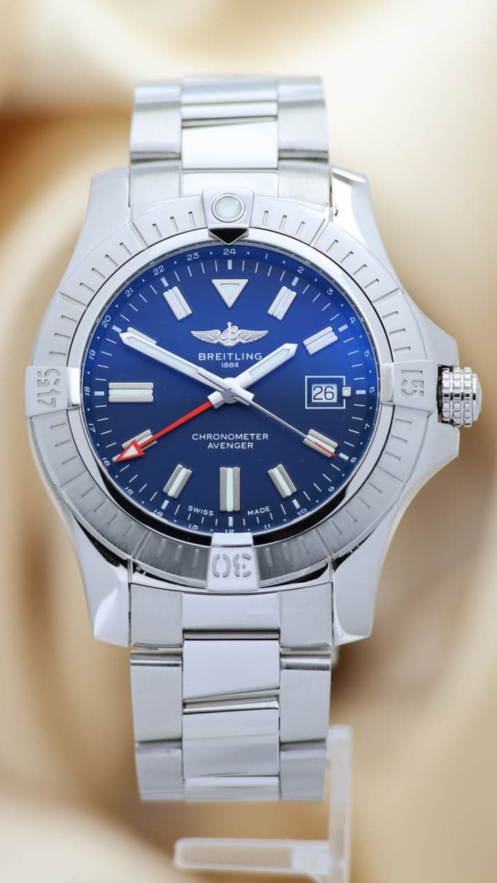 Breitling Avenger GMT – Ref. A32395, very good – Image 1/10