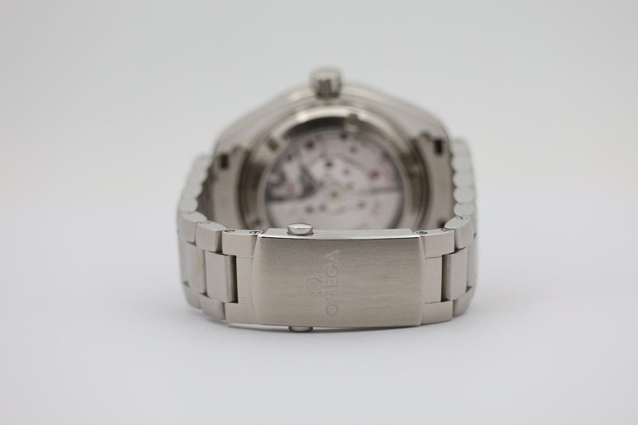Omega Seamaster Planet Ocean – Ref. 23230422101003, very good – Image 2/10