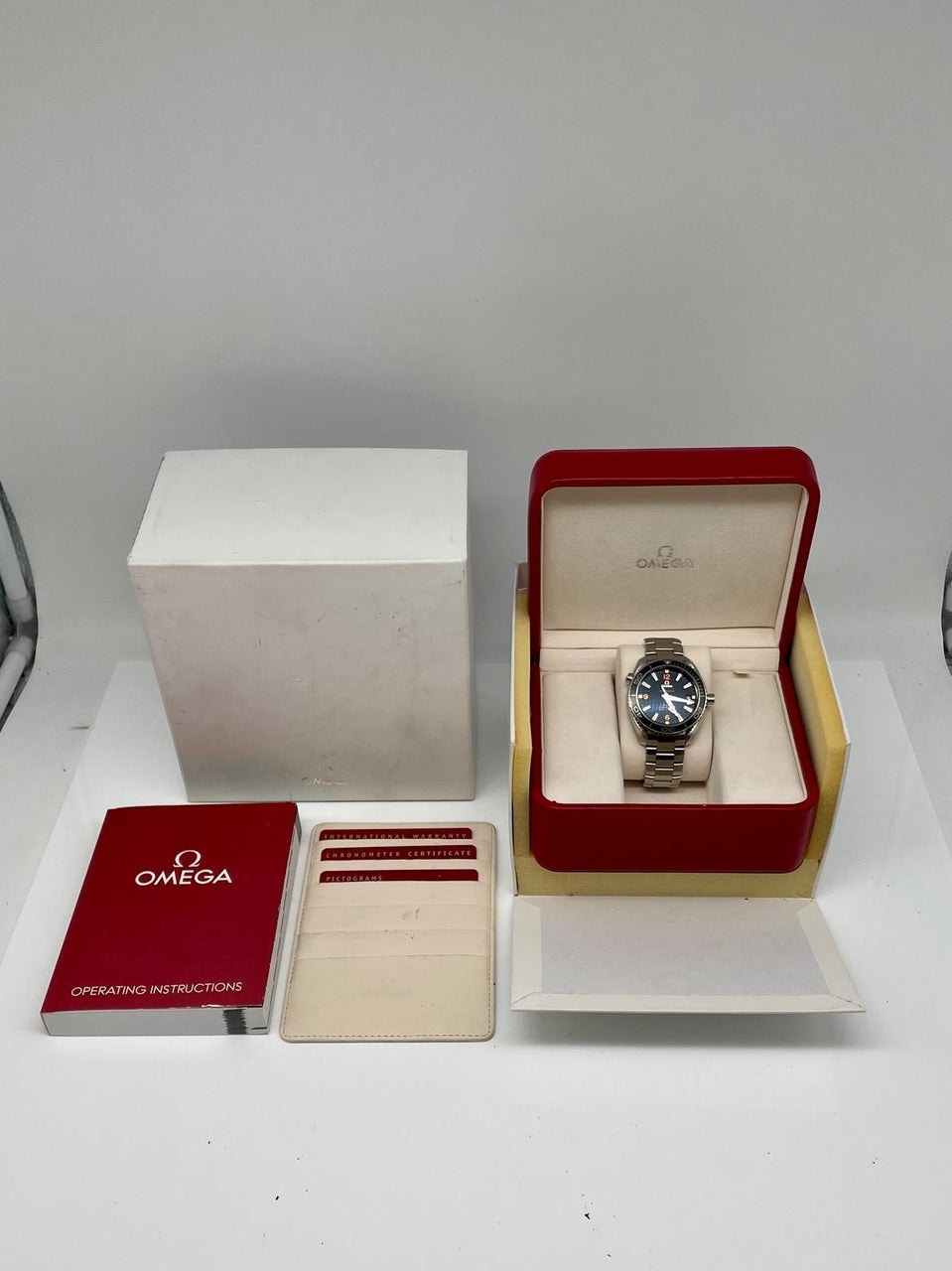 Omega Seamaster Planet Ocean – Ref. 23230422101003, Sehr gut – 10/10