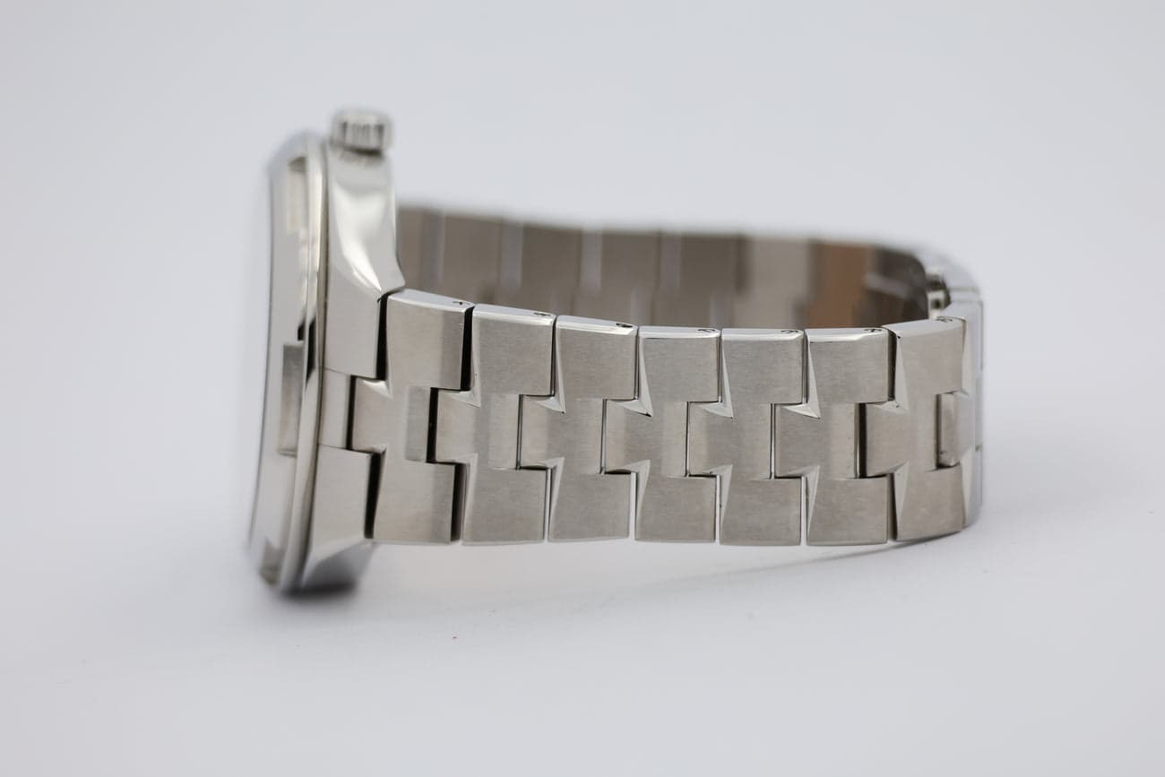 Vacheron Constantin Overseas – Ref. 7700V, Sehr gut – Bild 2/10