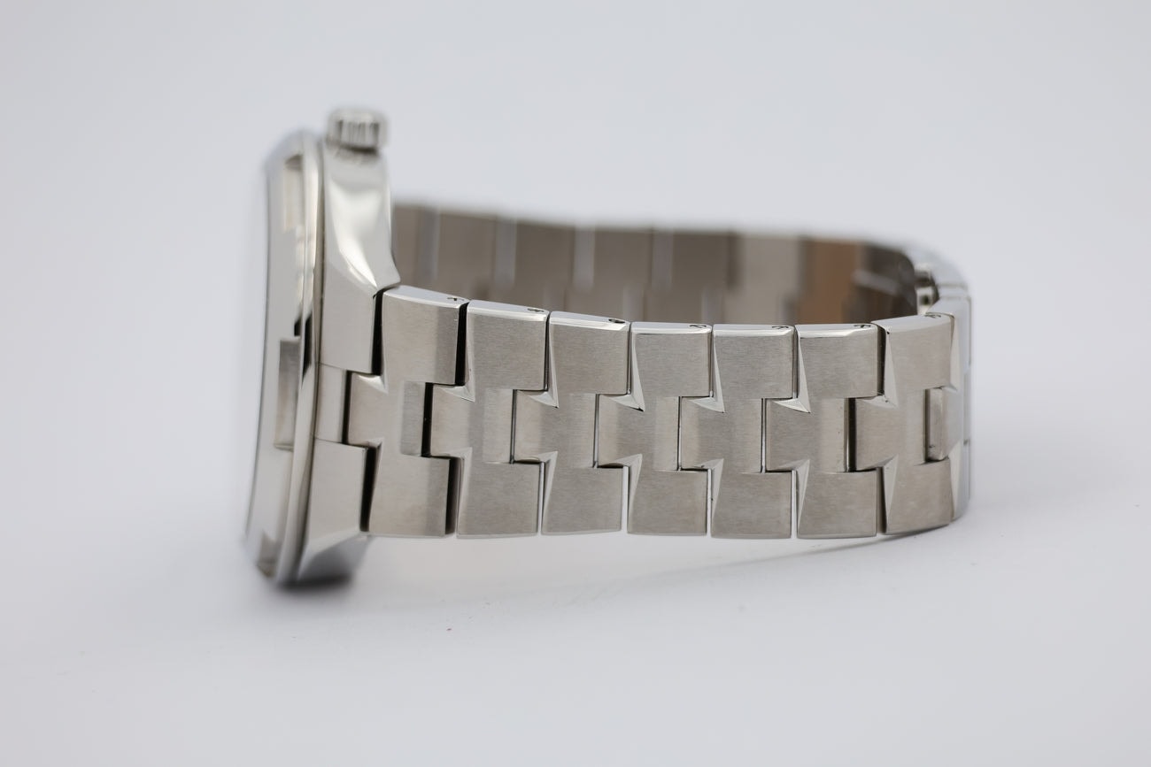 Vacheron Constantin Overseas – Ref. 7700V, Sehr gut – 4/10
