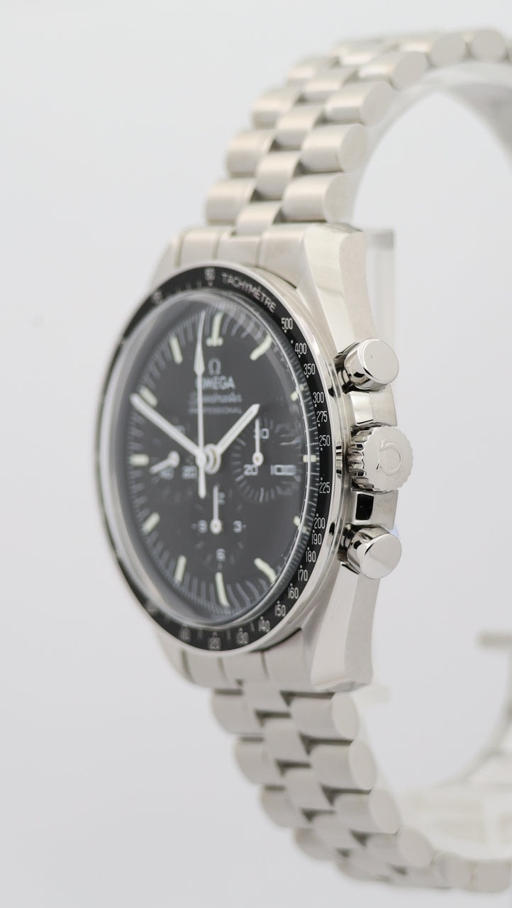 Omega Speedmaster Moonwatch – Ref. 31030425001001, Neu – 8/10