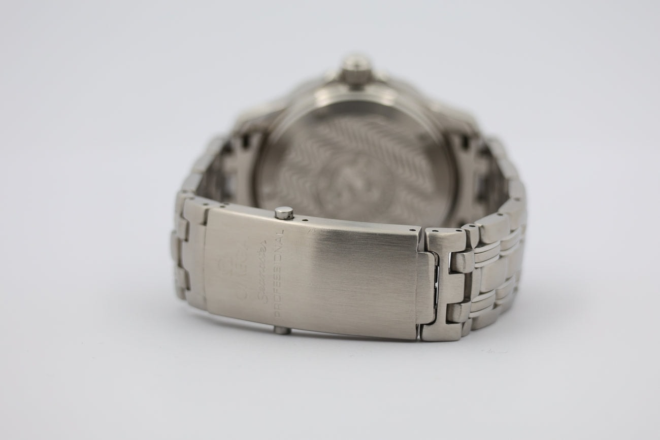 Omega Seamaster Diver 300M – Ref. 25518000, Gut – 2/9