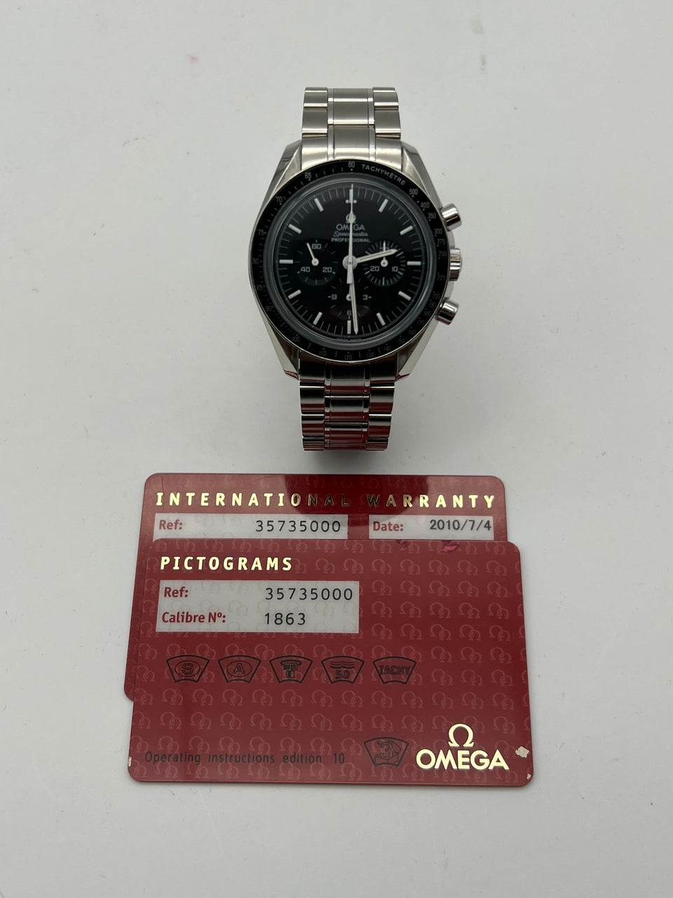 Omega Speedmaster Moonwatch – Ref. 35735000, very good – 9/10