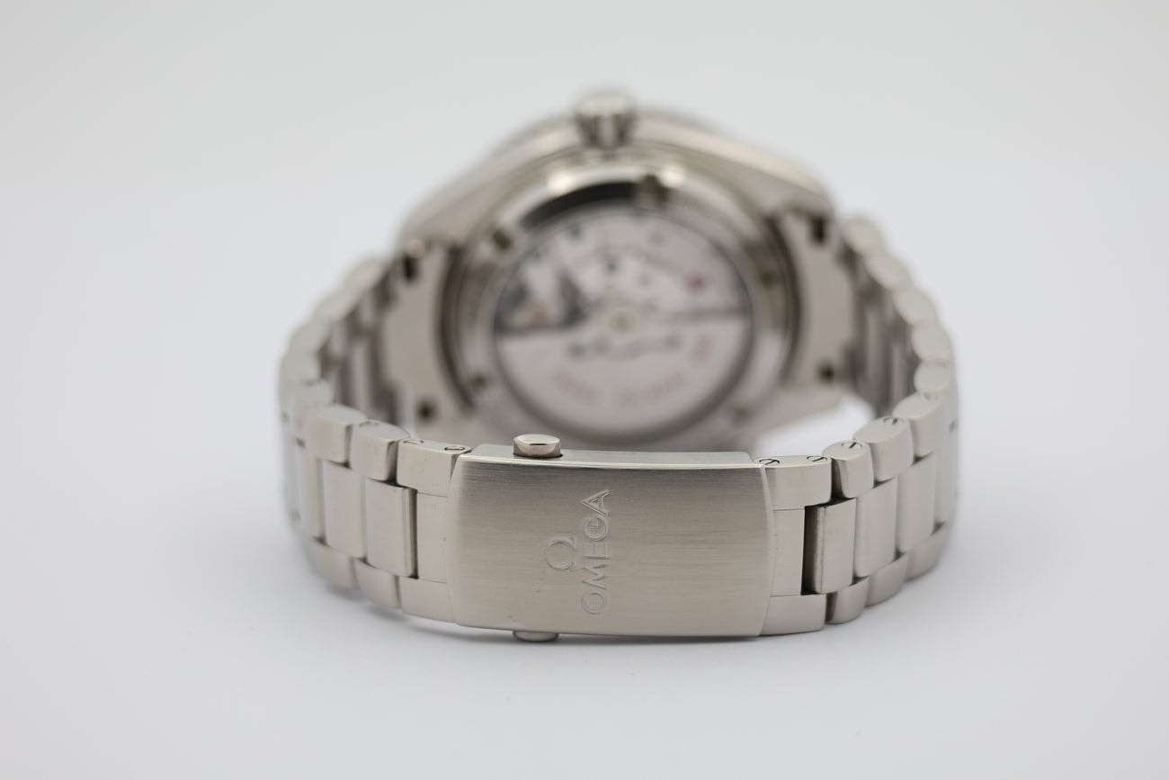 Omega Seamaster Planet Ocean – Ref. 23230422101001, Sehr gut – 2/10