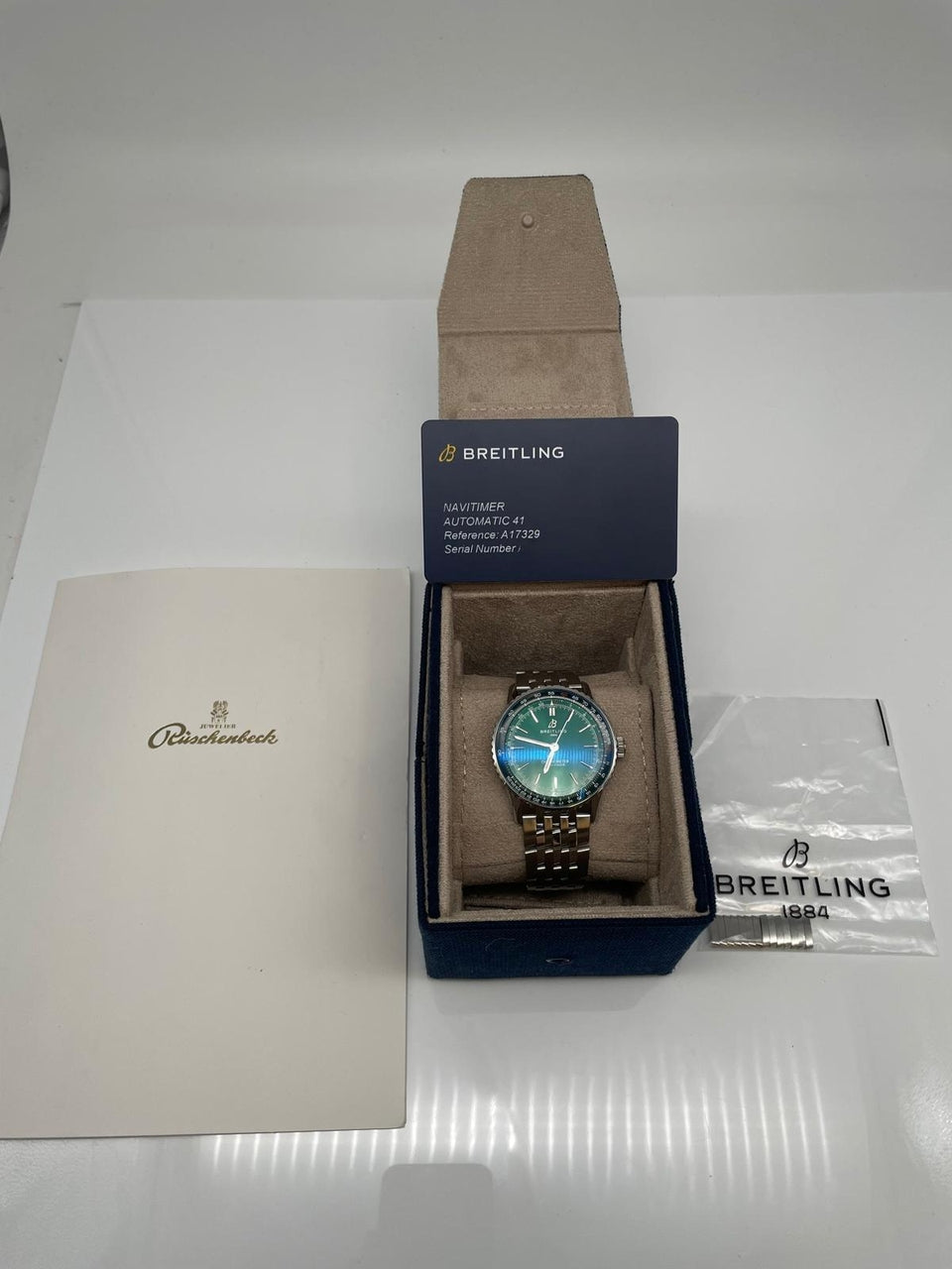 Breitling Navitimer – Ref. A17329, very good – 9/10