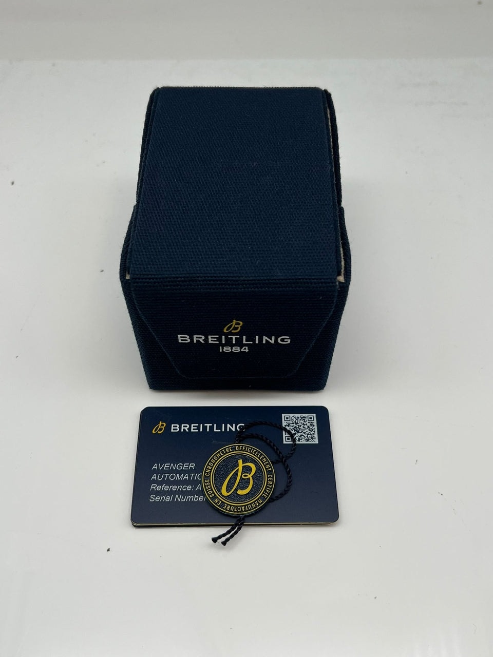 Breitling Avenger GMT – Ref. A32395, very good – 8/10