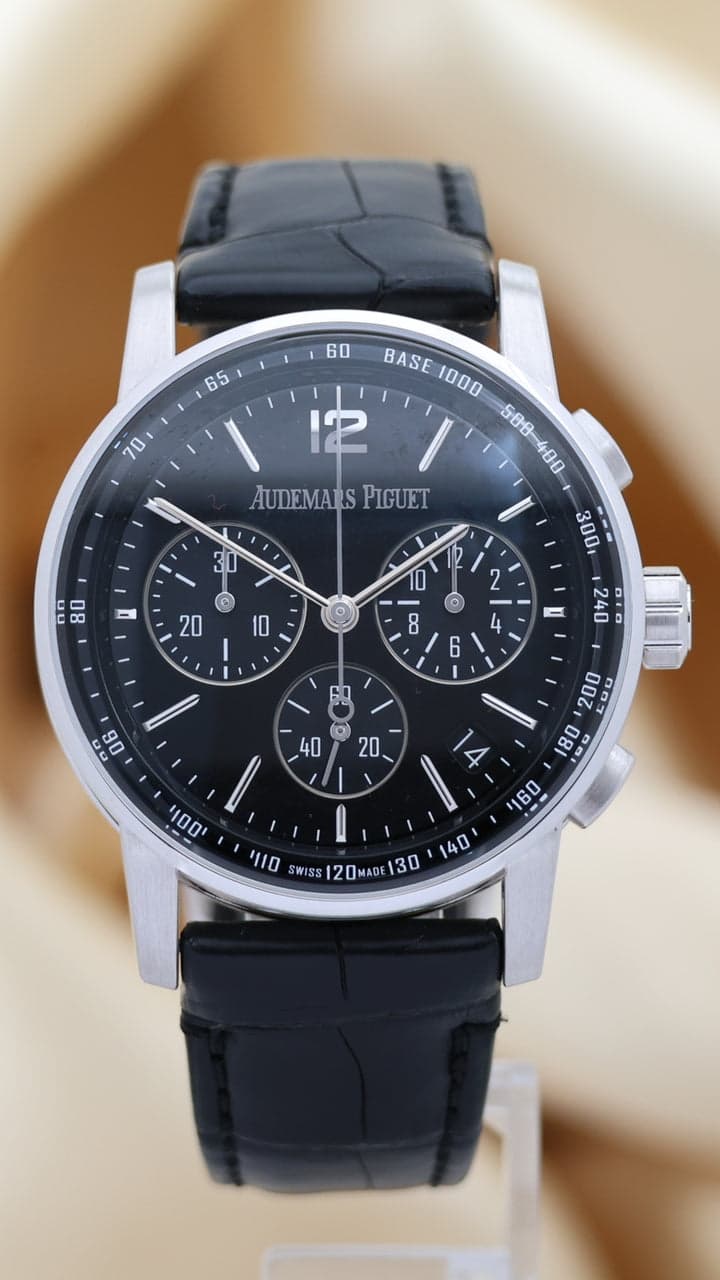 Audemars Piguet Code 11.59 – Ref. 26393BC.OO.A002CR.01, Sehr gut – Bild 1/9