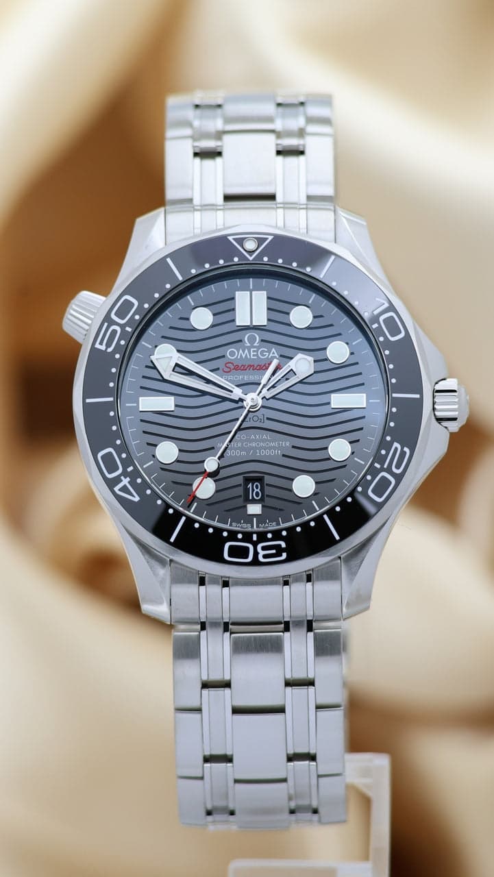Omega Seamaster Diver 300M – Ref. 21030422001001, Neu – Bild 1/10