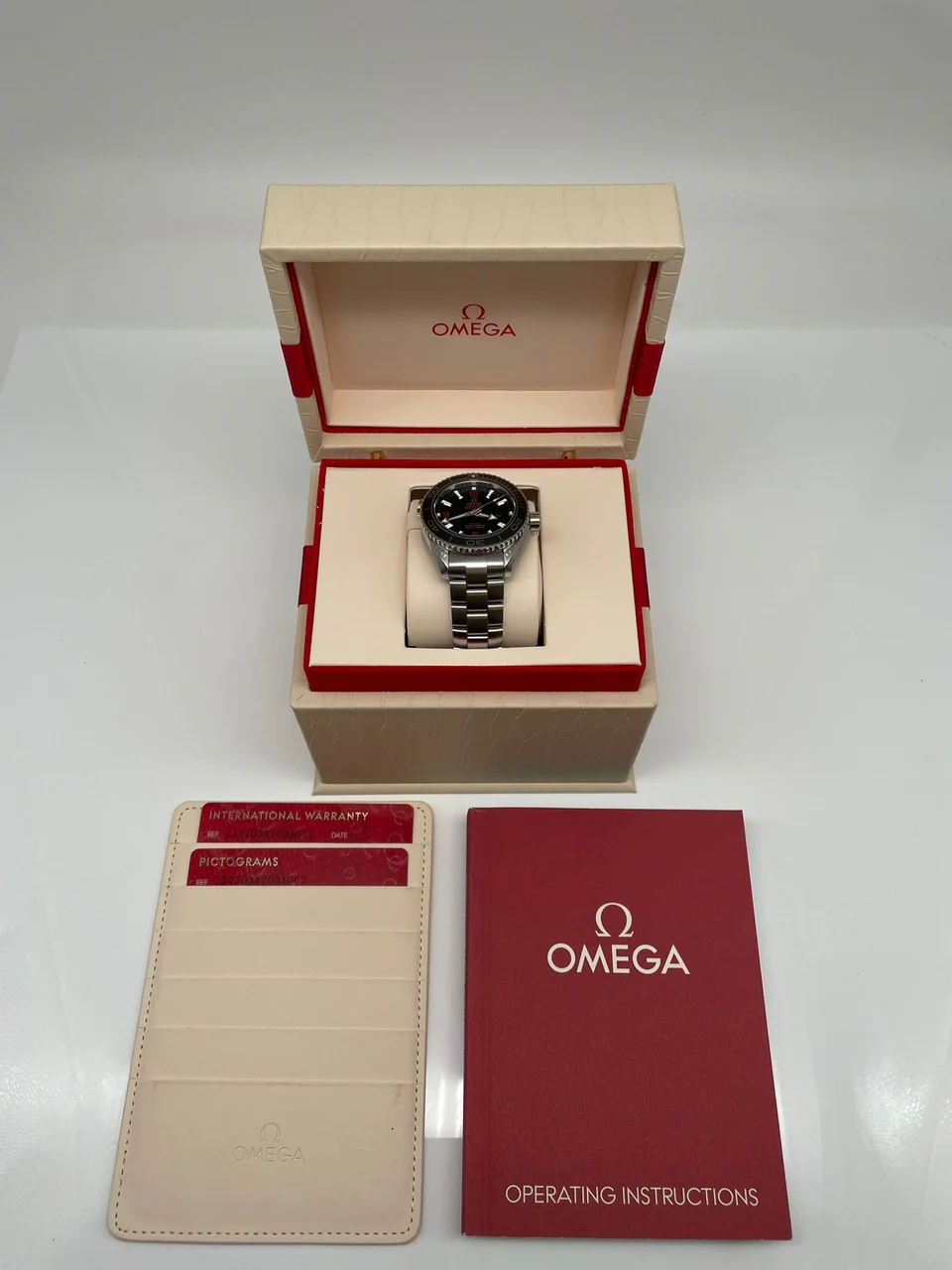 Omega Seamaster Planet Ocean – Ref. 23230382001002, very good – 7/10