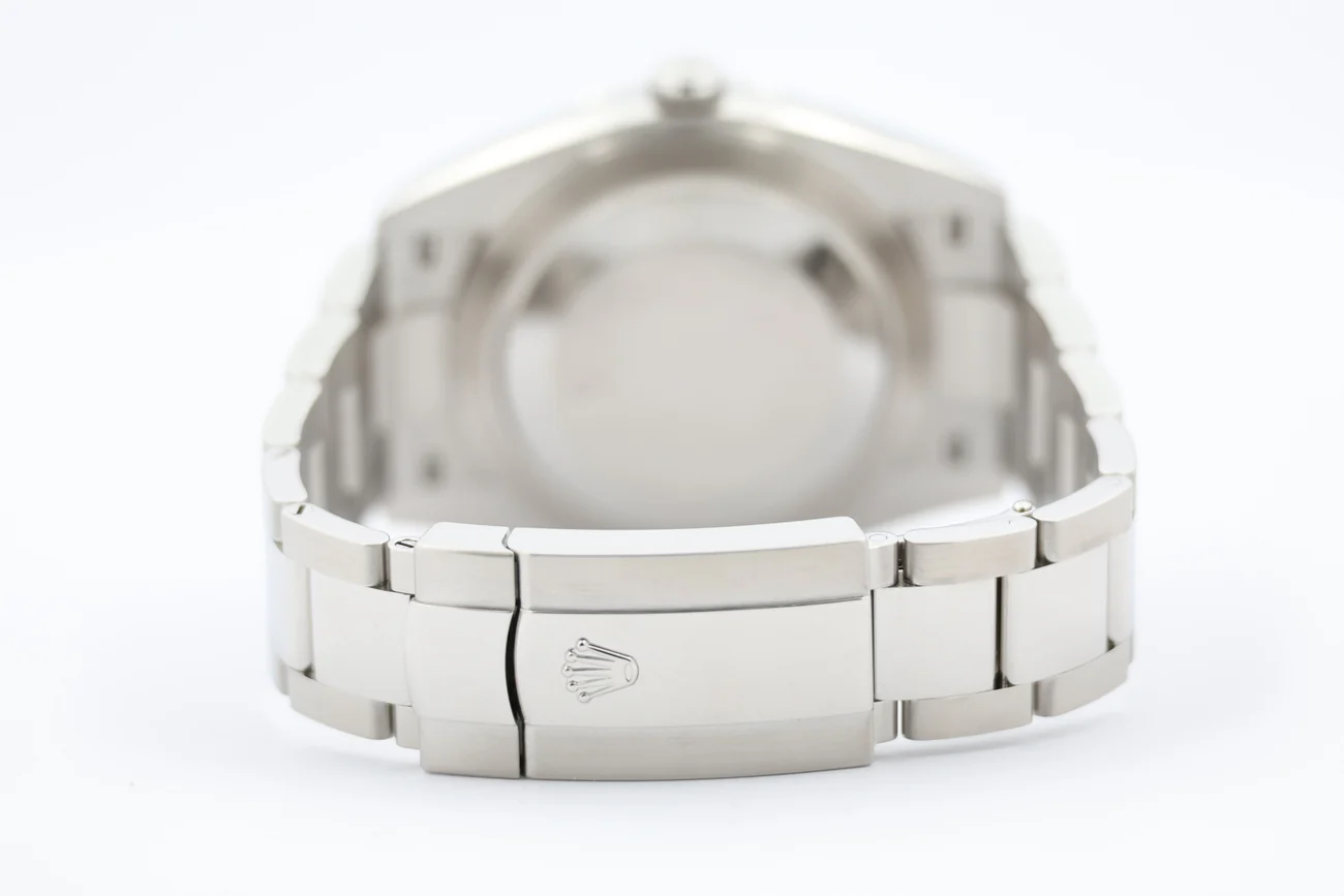 Rolex Datejust – Ref. 126300, very good – 9/9