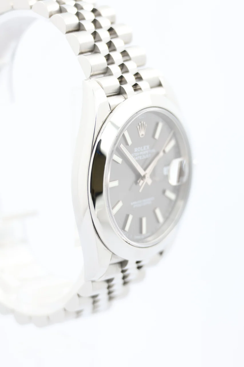 Rolex Datejust – Ref. 126300, Sehr gut – 4/10