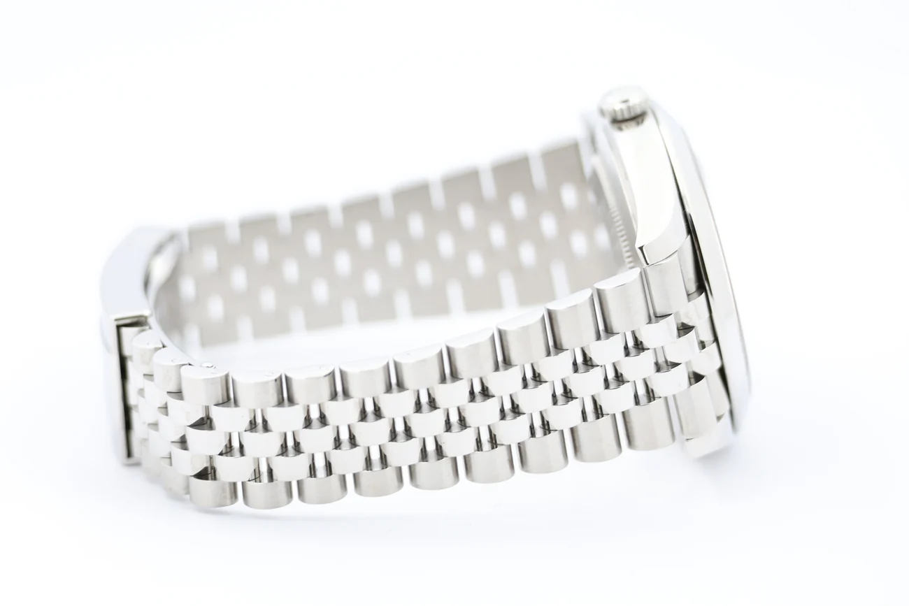 Rolex Datejust – Ref. 126300, Sehr gut – 6/10