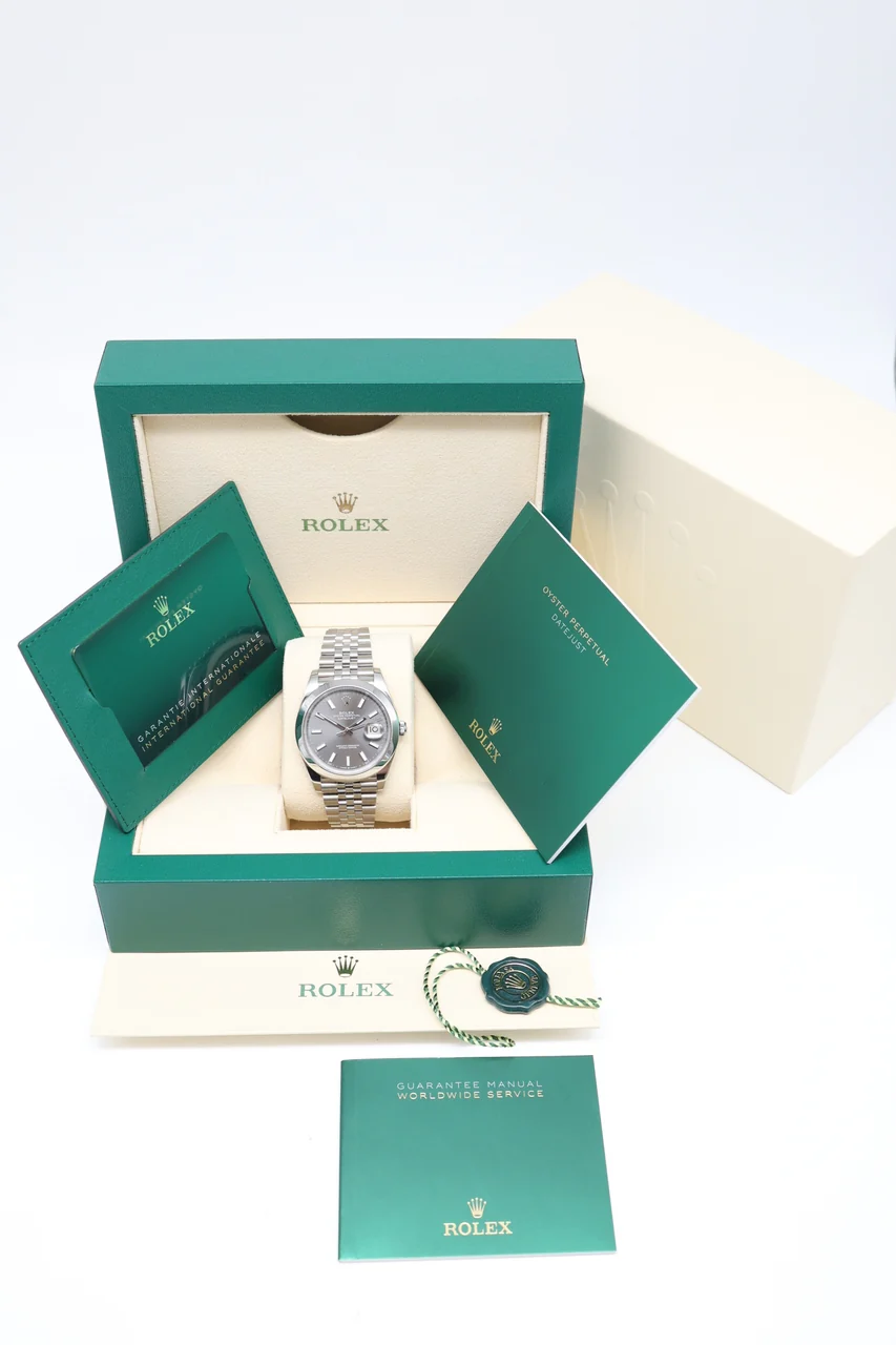 Rolex Datejust – Ref. 126300, Sehr gut – 8/10