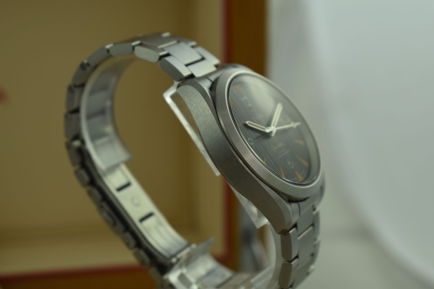 Omega Railmaster – Ref. 220.10.40.20.01.001, very good – 3/10
