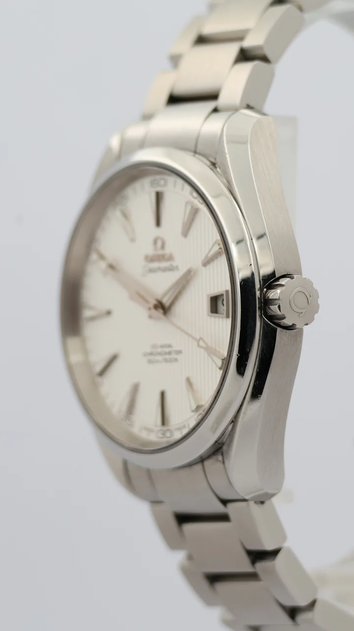 Omega Aqua Terra – Ref. 23110422102001, very good – 9/10