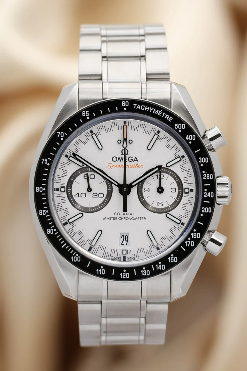 Omega Speedmaster – Ref. 32930445104001, Sehr gut – 1/11