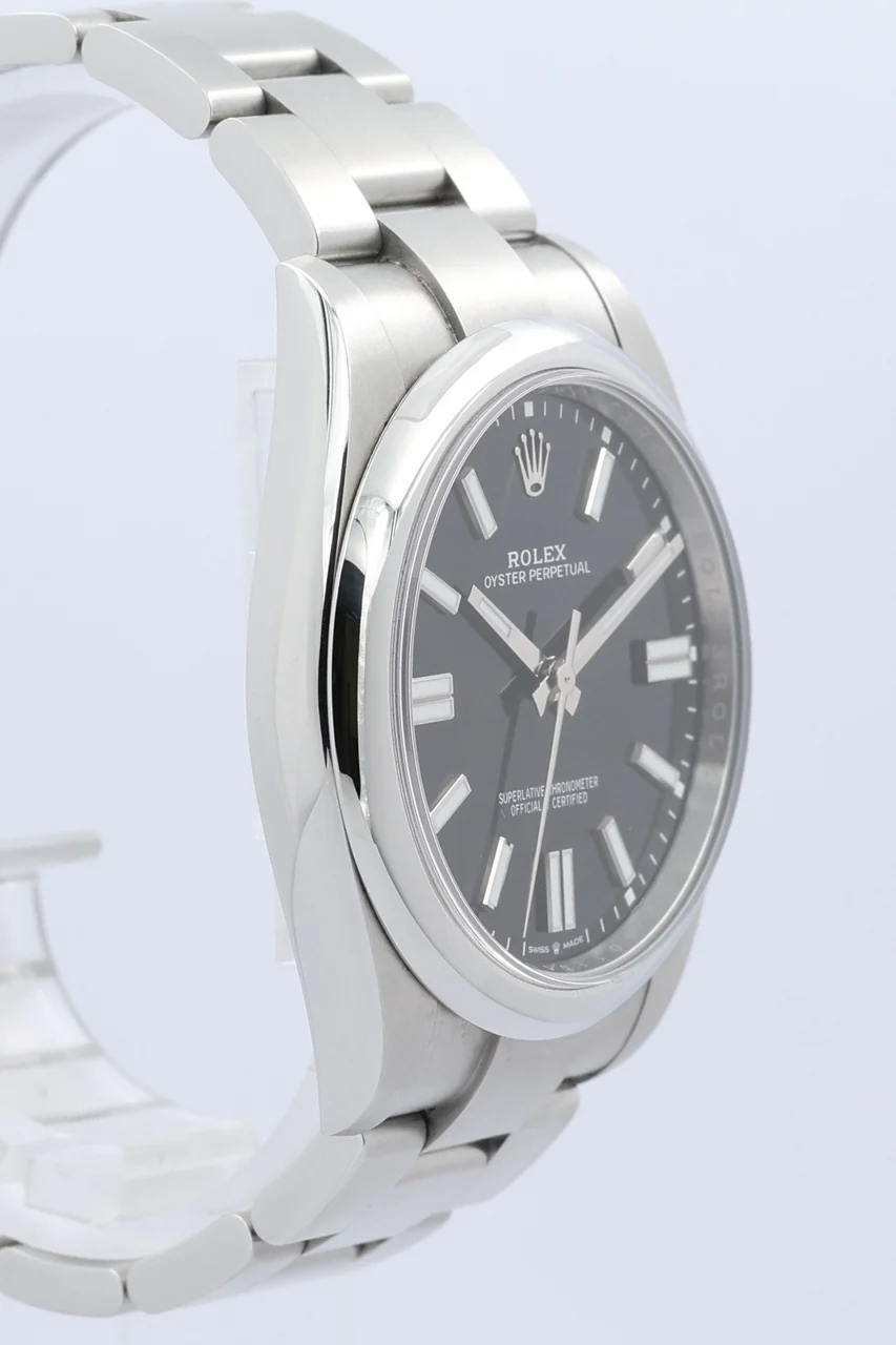 Rolex Oyster Perpetual – Ref. 124300, very good – 3/10