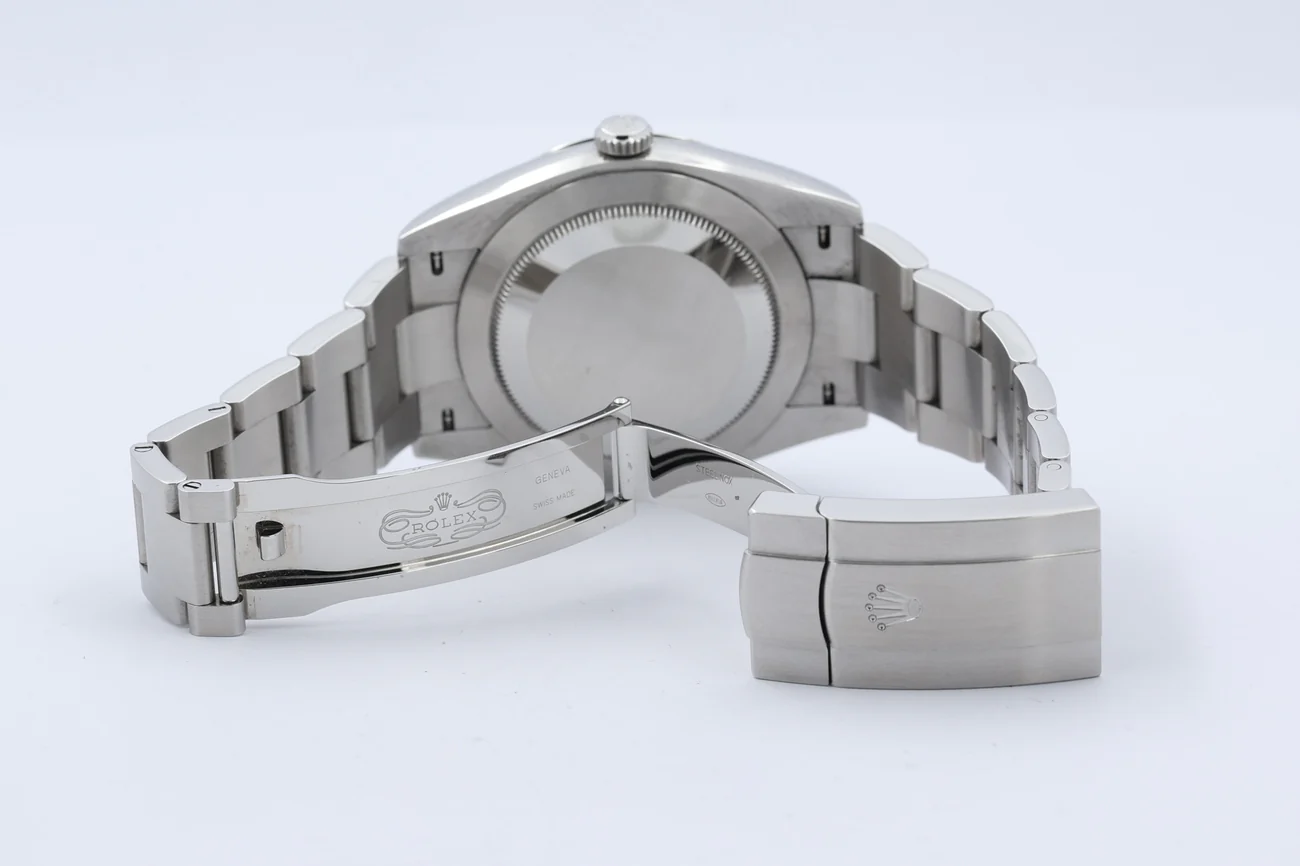 Rolex Oyster Perpetual – Ref. 124300, very good – 7/10
