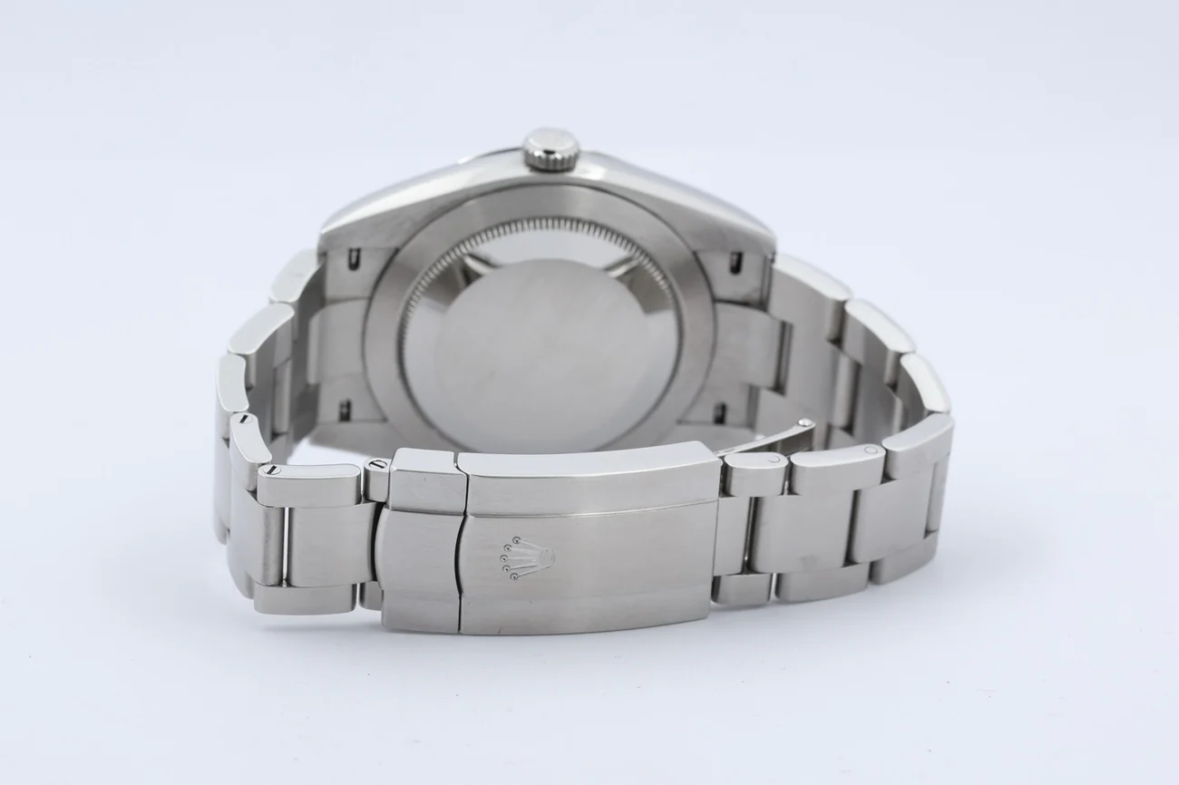 Rolex Oyster Perpetual – Ref. 124300, very good – 9/10