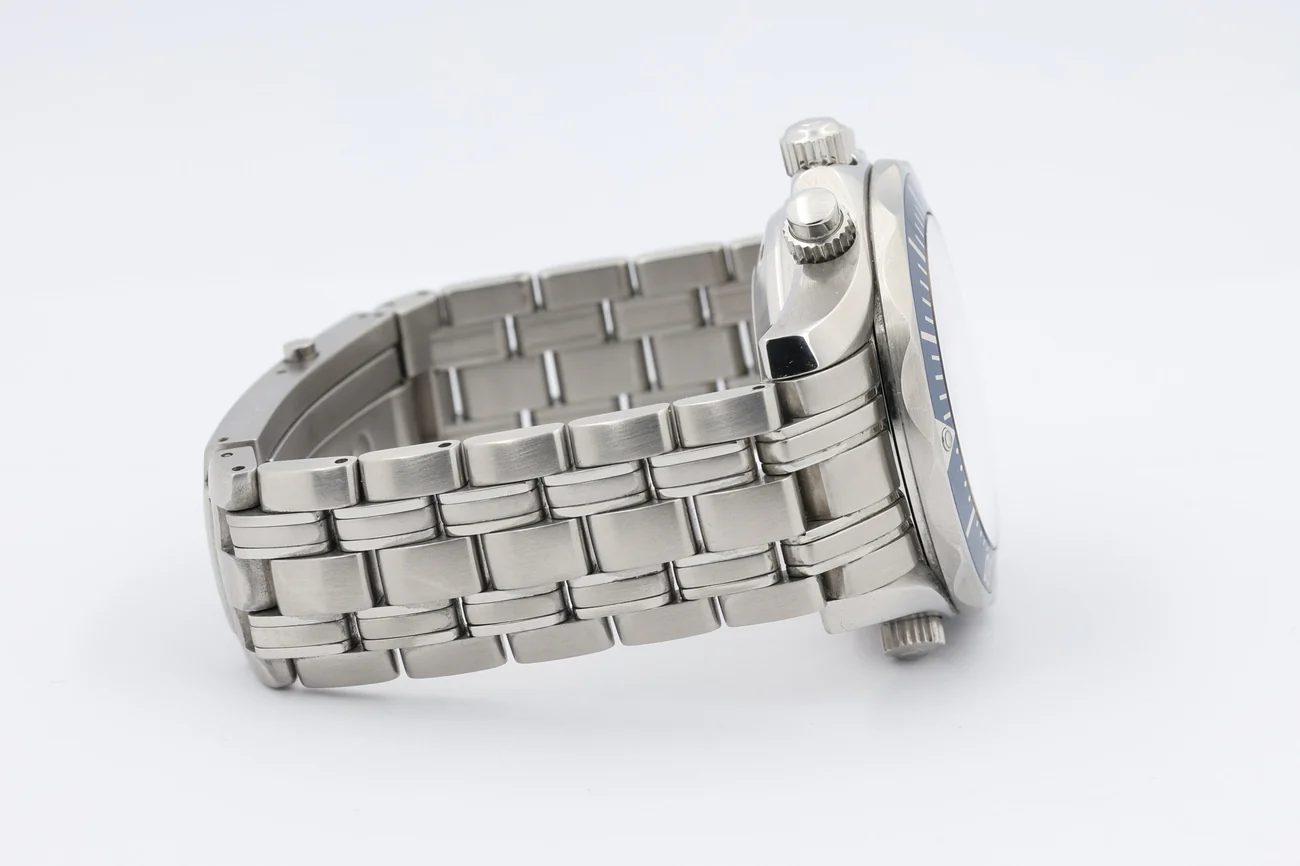Omega Seamaster Diver 300M – Ref. 22258000, Sehr gut – 10/10