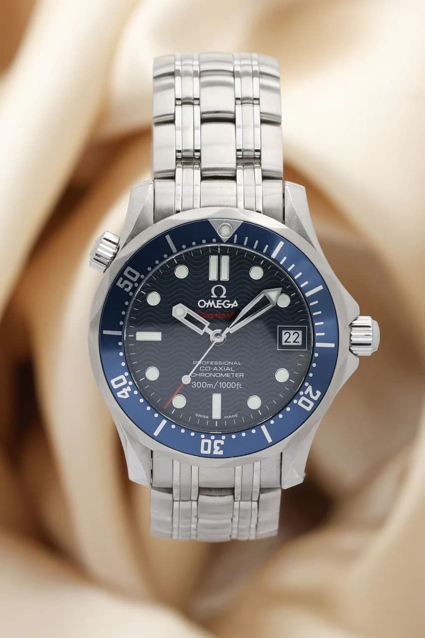 Omega Seamaster Diver 300M – Ref. 22228000, Sehr gut – Bild 1/9