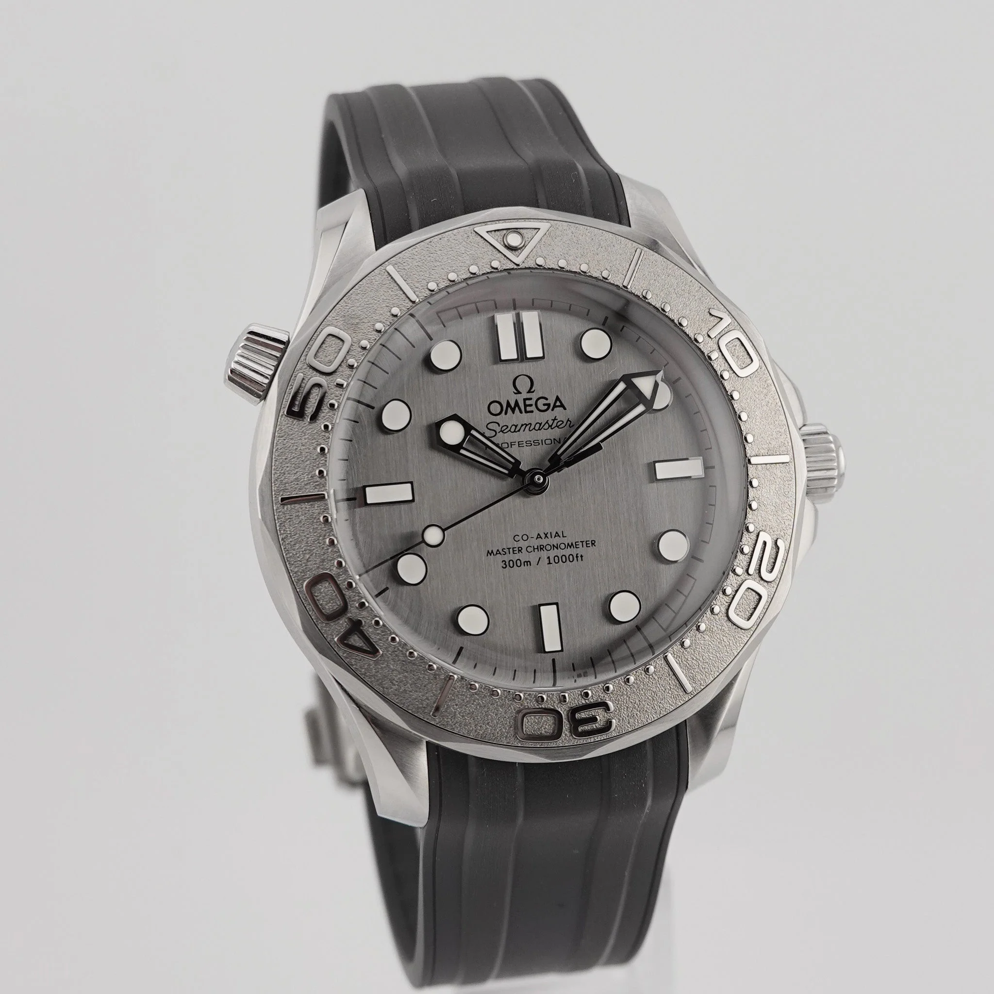 Omega Seamaster Diver 300M – Ref. 210.32.42.20.06.002, New – 2/10