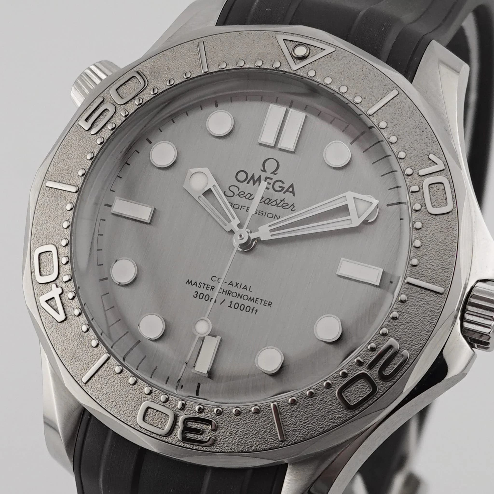 Omega Seamaster Diver 300M – Ref. 210.32.42.20.06.002, Neu – Bild 2/10
